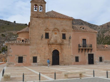 espana/andalucia/20260914/polemica-albox-almeria-nuevos-frescos-ermita-diablo-parece-ex-alcalde-pueblo_458471