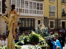 espana/castilla-y-leon/20260914/cofradia-nuestra-senora-virgen-alegria-medalla-oro-burgos-300-anos-historia_458519