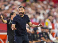 deportes/futbol/la-liga/20260915/claves-explican-revolucion-llevado-cabo-valencia-evitar-drama-descenso_458640