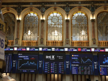 economia/20260914/ibex-cae-incertidumbre-ia-petroleo-bono-diez-anos-sube-encima-4-primera-vez-desde-2023_458689