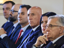 espana/castilla-y-leon/20260914/cendon-acusa-alcalde-socialista-leon-vivir-politica-presentara-cualquier-sigla_458695