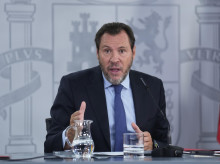 espana/20261029/oscar-puente-solicita-comparecer-diputacion-permanente-hace-oidos-sordos-peticiones-dimision_475330