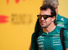deportes/formula-1/20260916/aston-martin-da-fecha-limite-alonso-decidir-futuro-comienza-trabajar-plan-b_459061