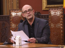 espana/baleares/20260917/urtasun-premia-nacional-poesia-escritor-llamo-hijos-pu-quienes-negaban-unidad-catalan_459278