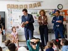 espana/castilla-y-leon/20260916/manueco-anuncia-bateria-medidas-reforzar-educacion-reivindica-escuela-exija-ensene_459409