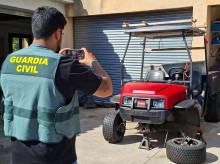 espana/baleares/20260916/cinco-menores-encapuchados-asaltan-campo-golf-mallorca-roban-dos-buggies-estrellan_459492