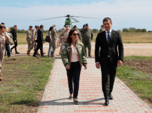 espana/defensa/20260916/robles-elogia-mision-destacamento-paznic-flanco-este-europasiete-f18-alerta-permanente_459506