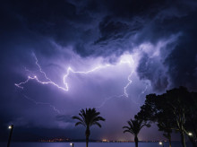 espana/baleares/20260917/tormentas-barren-baleares-hoy-islas-mantienen-alertas-lluvia-granizo_459642