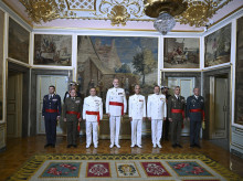 espana/casa-real/20260917/felipe-vi-recibe-grupo-generales-division-vicealmirantes-palacio-real-pardo_459891