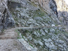 espana/20260919/muere-senderista-71-anos-desestabilizarse-caer-ruta-cares-asturias_460599