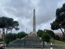 espana/baleares/20260921/sanchez-pone-diana-otro-monumento-baleares-tambien-quiere-derribar-mahon_460701