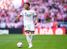 deportes/futbol/20260925/historia-detras-apuesta-mbappe-marca-federer-toda-vida-deportiva-nike_461202