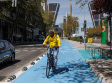 espana/madrid/20260922/proyecto-carril-bici-castellana-revision-quedarse-solo-500-usuarios-diarios_461632