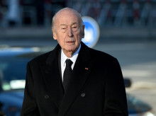 historia/20260924/asi-arruinaron-diamantes-bokassa-carrera-politica-giscard-destaing_462137