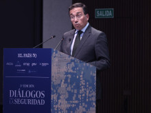espana/20260924/albares-aclara-hijo-hace-practicas-cinco-meses-ue-no-requiere-experiencia_462359