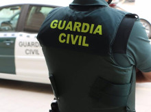 espana/20261008/simula-atropello-evitar-detenido-agredir-expareja_467555