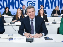 espana/20260927/feijoo-reune-este-lunes-cupula-pp-exhibira-cierre-filas-vivas-gestion-ceuta_463315