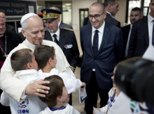 religion/iglesia/20260928/papa-pide-ante-lideres-religiosos-metz-desarmar-corazones-palabras-defender-valor-sagrado-vida_463451