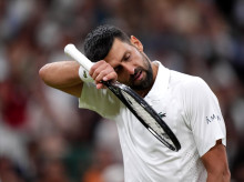 deportes/tenis/20260929/djokovic-juega-pekin-historico-record-perderlo-esta-semana-ratificara-declive_463732