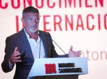 cultura/20260928/antonio-banderas-dice-teatro-refugio-verdad-ante-acoso-ia_463784