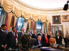 internacional/20260929/trump-anuncia-construccion-mayor-planta-siderurgia-estados-unidos_463826