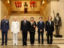 espana/defensa/20260929/kitin-munoz-presenta-libro-sobre-boinas-verdes-son-heroes-anonimos-no-sabemos-donde-estan-estan_464001
