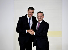 espana/20260930/sanchez-galardonado-ayuntamiento-atenas-premio-democracia_464737