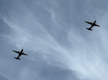 espana/defensa/20261001/vuelo-aviones-helicopteros-militares-sobresalta-centro-madrid_464859