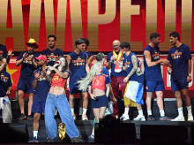 familia/20261003/aprenden-nuestros-hijos-cuando-idolos-deportivos-celebran-entre-alcohol-canciones-sexualizadas_464818