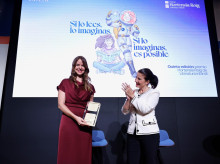 espana/comunidad-valenciana/20261001/panuelo-rosa-mama-valenciana-silvia-flor-gana-premio-hortensia-roig-literatura-infantil_465093