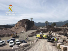 espana/galicia/20261002/cuatro-heridos-grave-explosion-cantera-porrino_465504