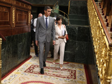 economia/20261005/blackstone-gestionara-viviendas-sareb-pese-ofensiva-gobierno-contra-fondos-buitre_466085