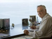 cultura/20261006/muere-jeffrey-archer-autor-superventas-politico-britanico-condenado-prision-mentir-justicia_466537
