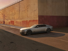 motor/20261007/asi-jaguar-type-01-gt-electrico-lujo-desde-170000-euros-luneta-trasera_466975