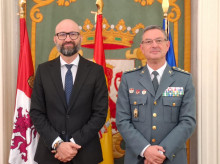espana/castilla-y-leon/20261007/coronel-jefe-guardia-civil-leon-pasa-reserva-42-anos-servicio_467150