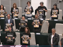 espana/madrid/20261008/izquierda-interrumpe-pleno-ayuntamiento-madrid-guardar-minuto-silencio-maricarmen_467451