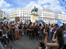 espana/madrid/20261010/carlos-iii-testigo-mudo-acampada-izquierdista-puerta-sol_467996
