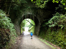 estilo-vida/viajar/20261013/via-verde-plazaola-ruta-recupera-camino-antiguo-tren-entre-pamplona-san-sebastian_468050