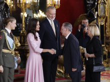 espana/20261013/reyes-inician-visita-historica-ceuta-gobierno-pretende-blanquear-gestion_468833