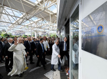 religion/vaticano/20261013/intervencion-quirurgica-papa-concluye-exito-pontifice-descansa-habitacion_469296