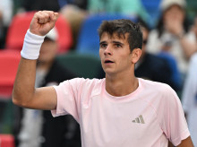 deportes/tenis/20261014/jodar-anota-otra-remontada-estara-cuartos-shanghai-ganar-zandschulp_469383
