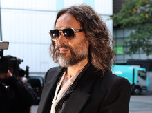 gente/20261028/russell-brand-juicio-violacion-toda-mi-vida-estado-consumida-estas-acusaciones_474974
