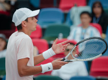 deportes/tenis/20261014/sancionan-rafa-jodar-shanghai-cabreo-recogepelotas-dame-pu-toalla_469482