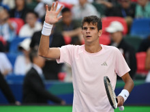 deportes/tenis/20261015/gestos-rafa-jodar-pista-debe-corregir-quiere-ganarse-carino-aficionados_469622