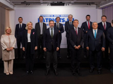 espana/20261014/abascal-reune-bruselas-le-pen-otros-socios-europeos-le-respaldan-ante-29n_469760