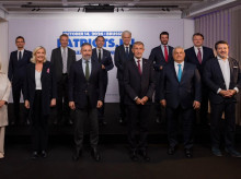 espana/20261014/abascal-reune-bruselas-le-pen-otros-socios-europeos-le-respaldan-ante-29n_469760