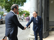 economia/20261015/gobierno-hace-cambios-cnmc-crea-economista-jefe-subdireccion-inteligencia-economica_469790