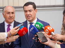 espana/andalucia/cadiz/20261015/alcalde-algeciras-manda-recado-moreno-mujer-denuncia-tambien-debe-dimitir_469799