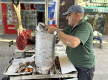 sociedad/20261016/castaneros-llegan-otono-aunque-haya-30-grados-tradicion-no-toca_470271