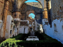 espana/andalucia/cadiz/20261017/cementerio-esconde-pueblo-alto-cadiz-dentro-iglesia-quemada-tropas-napoleon_470426